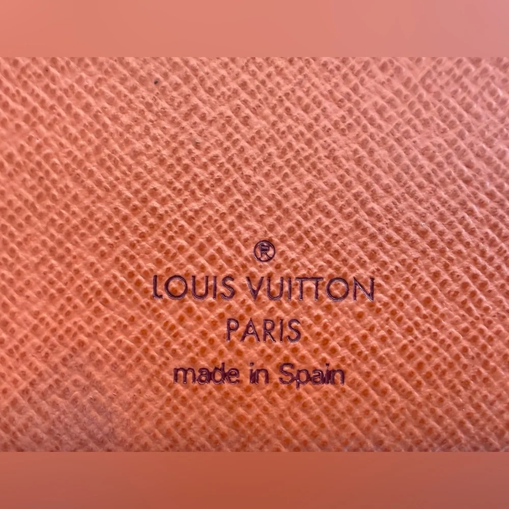 Louis Vuitton
Multicolor Insolite
Wallet - Very Good
Condition - Picture 6 of 9